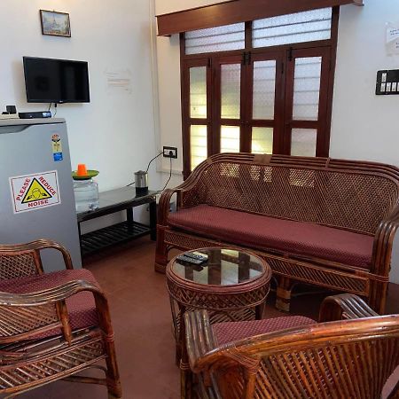 White Villa Guest House Pondicherry Dış mekan fotoğraf